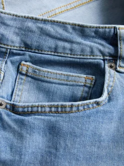 Jeans mit geradem Bein und mittlerer Leibhöhe