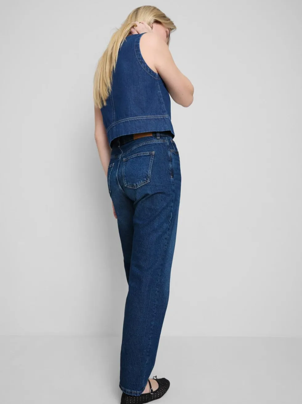 Jeans mit hohem Bund und geradem Bein