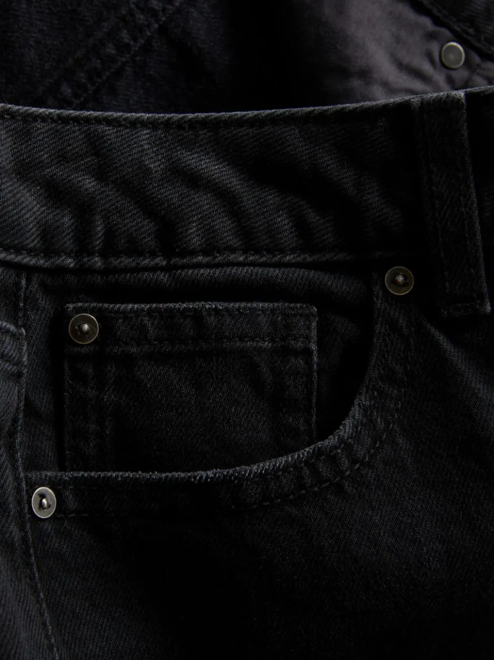 Jeans mit hohem Bund und geradem Bein