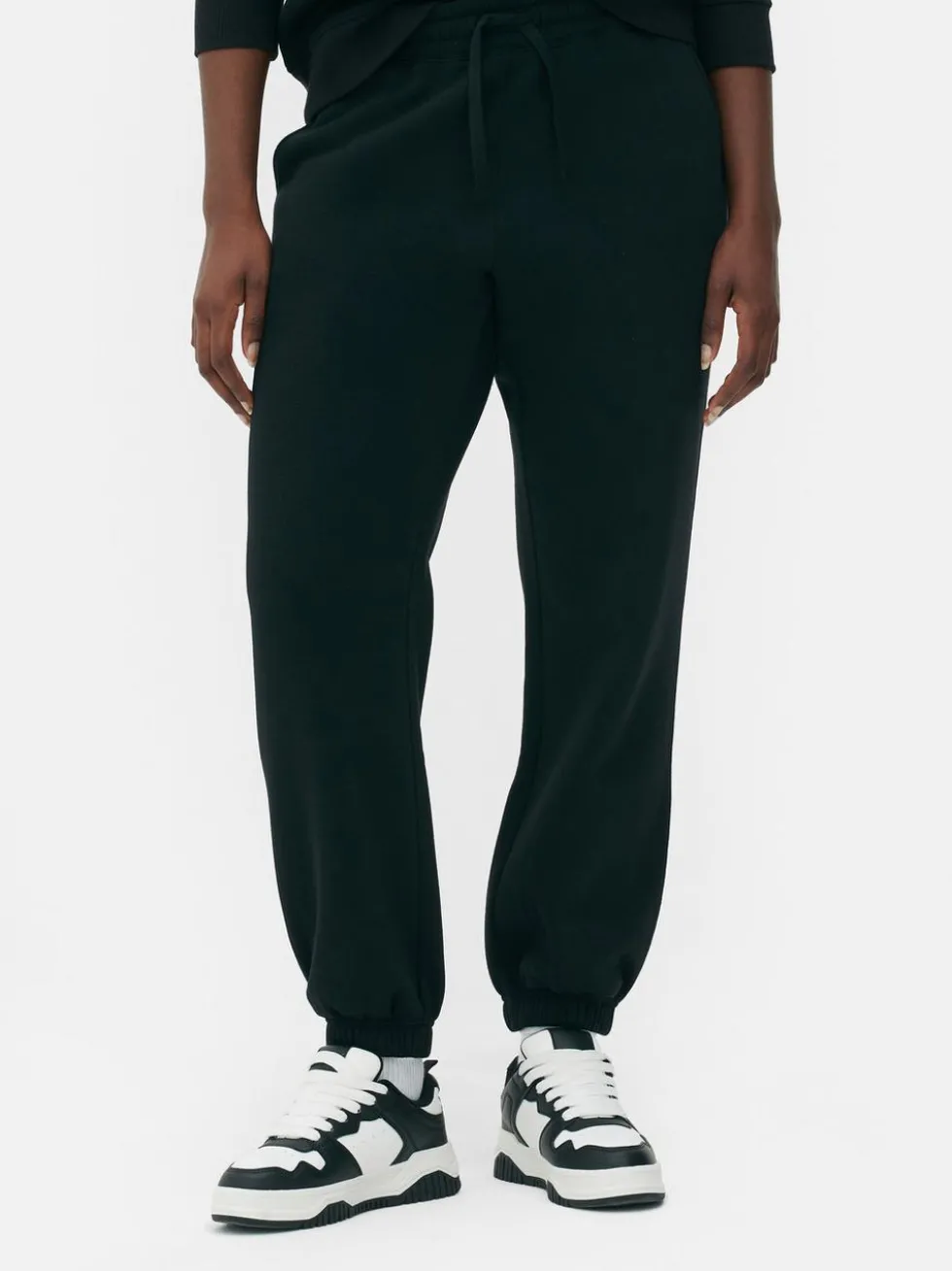 Jogginghose mit Kordelzug und Bündchen