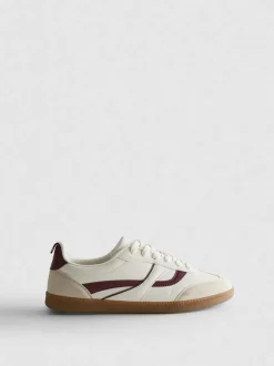 Klassische „By Coleen“ Low-Top-Sneaker mit Gummisohle