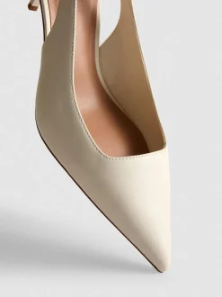 Kunstleder-Pumps mit Schnalle
