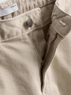 Kurze Jeans mit weitem Bein