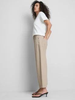 Kurze Jeans mit weitem Bein