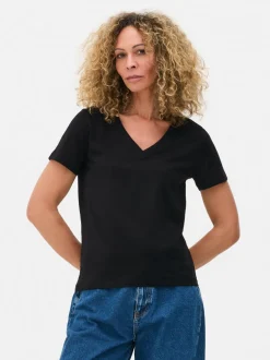 Kurzärmeliges Essential-T-Shirt mit V-Ausschnitt