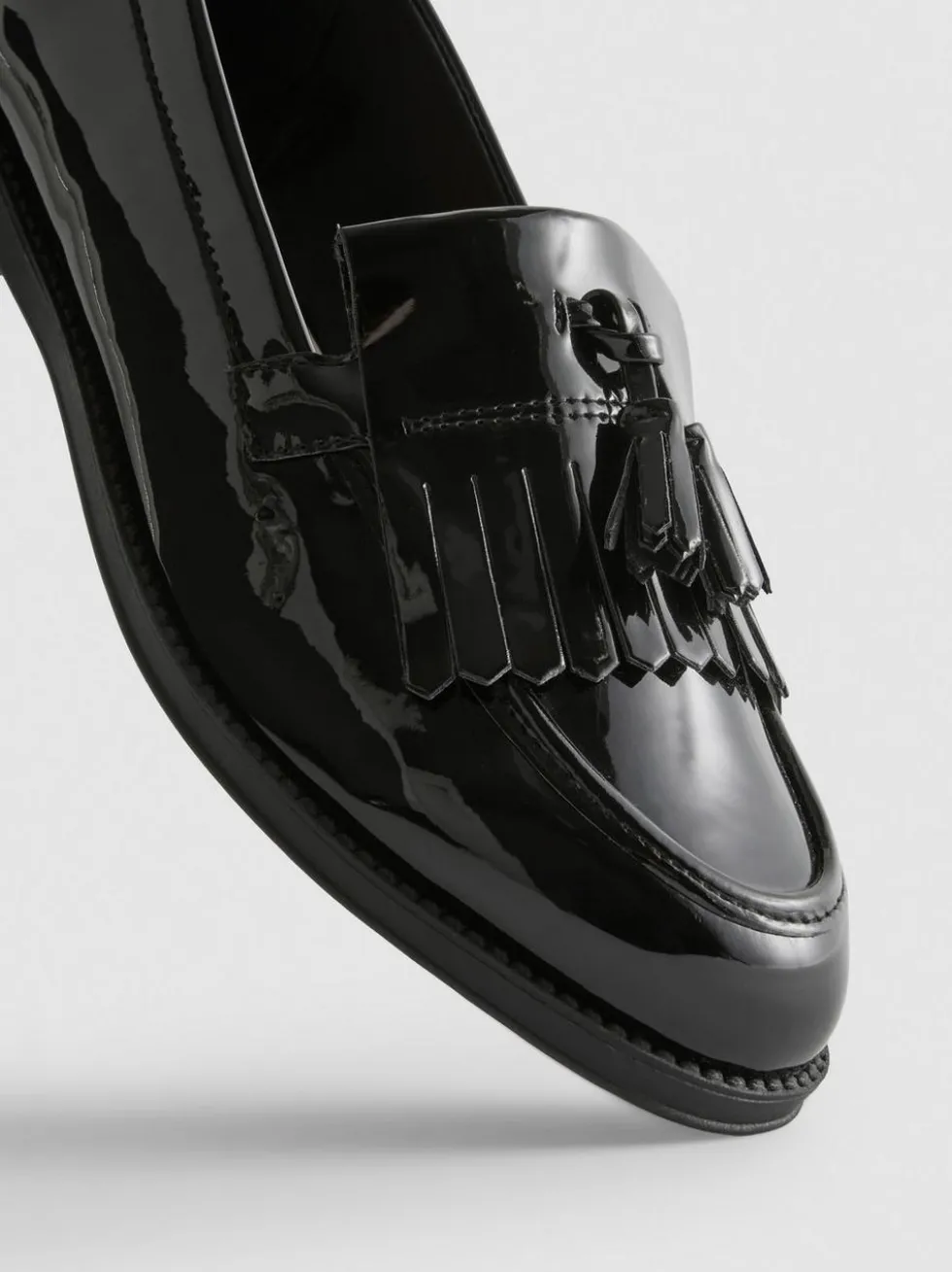 Lackloafer in weiter Passform