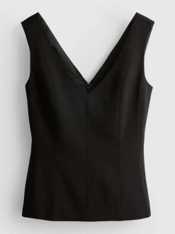 Lila Top mit V-Ausschnitt und Schößchen