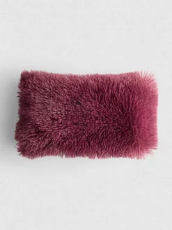 Längliches Kissen im Pompon-Stil