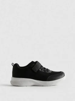 Low-Top-Sneaker