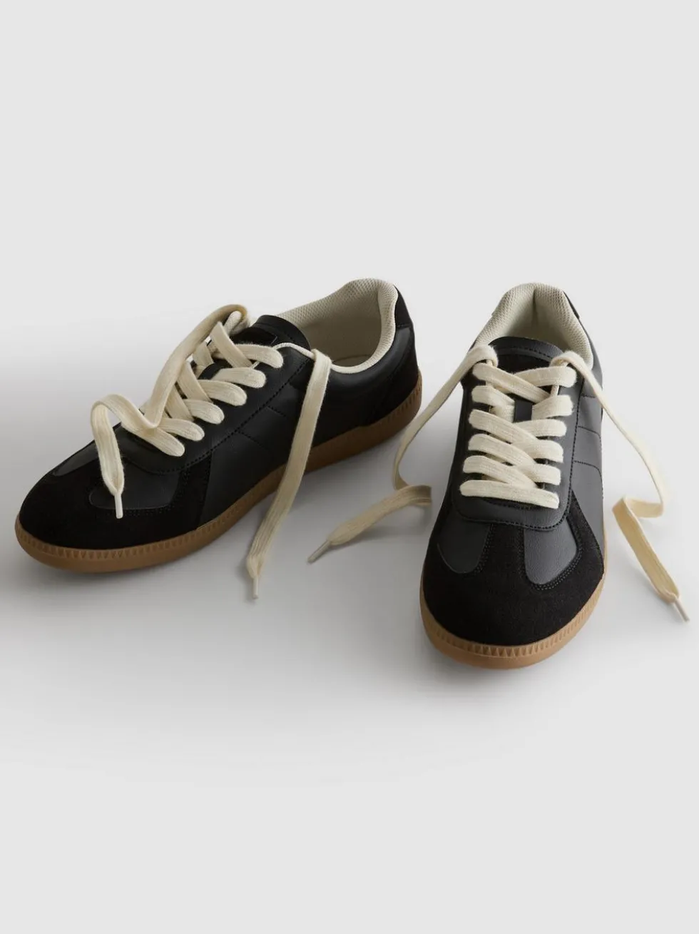 Low-Top-Sneaker