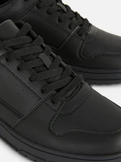 Low-Top-Sneaker