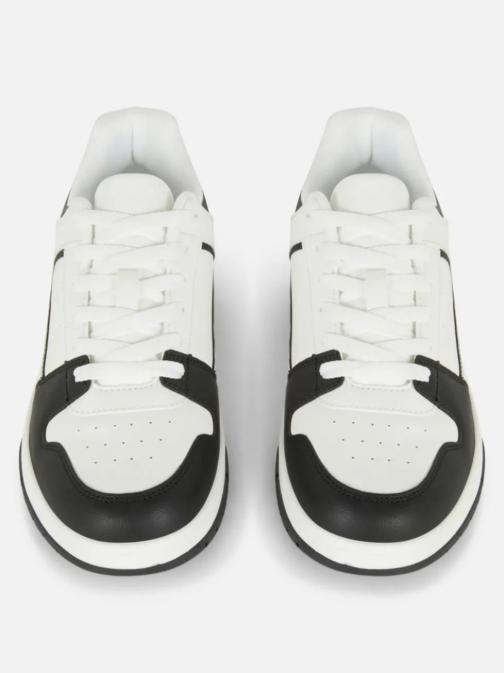 Low-Top-Sneaker