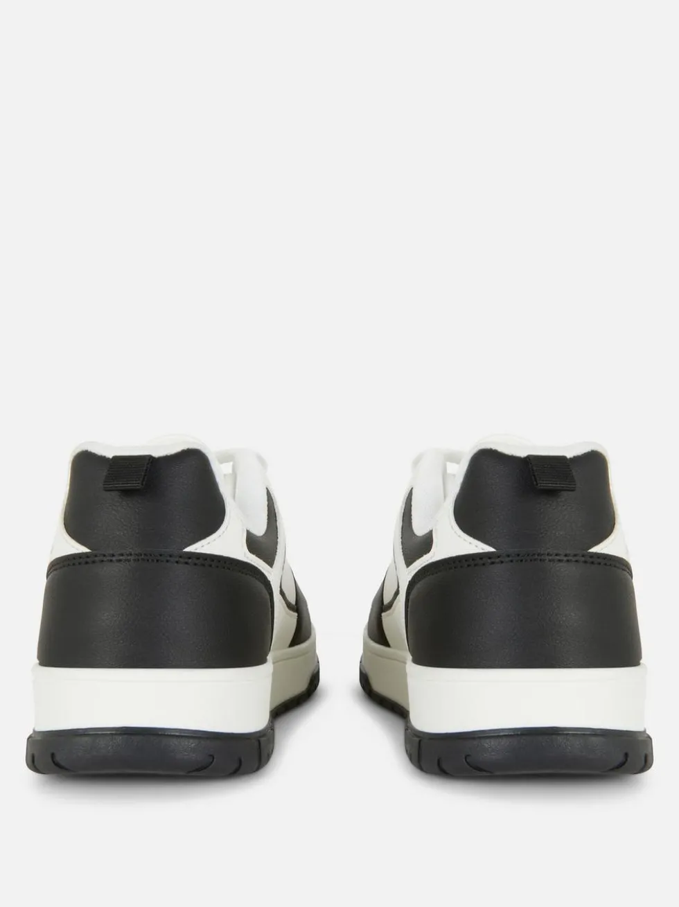 Low-Top-Sneaker