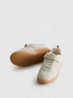 Low-Top-Sneaker mit Gummisohle
