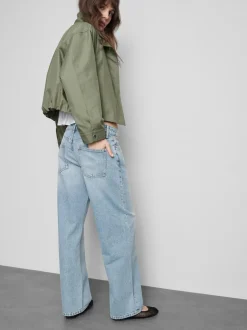 Lässige, gerade Denim-Jeans mit niedriger Leibhöhe