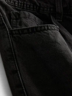 Lässige Jeans mit geradem Bein und mittlerer Leibhöhe