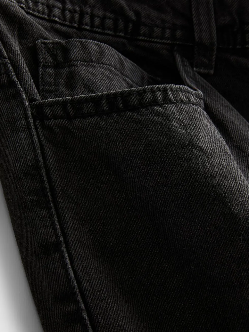 Lässige Jeans mit geradem Bein und mittlerer Leibhöhe