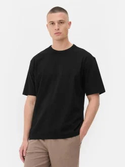 Lässiges Baumwoll-T-Shirt mit eingefasstem Ausschnitt