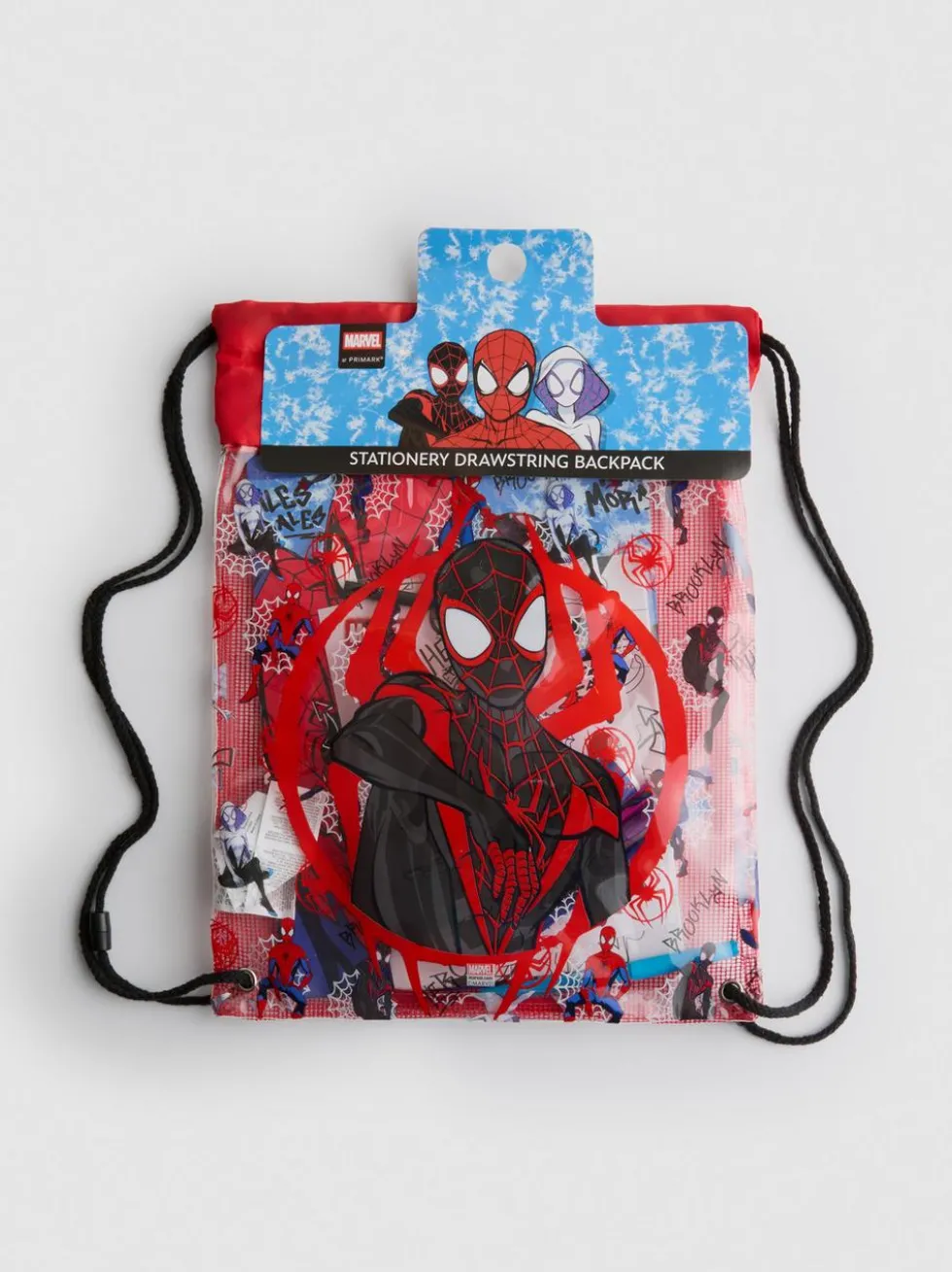 „MARVEL Spider-Man“ Schreibwarenset im Turnbeutel mit Kordelzug