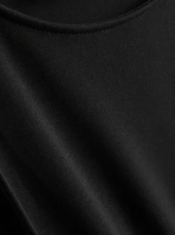 Midikleid mit tiefer Taille