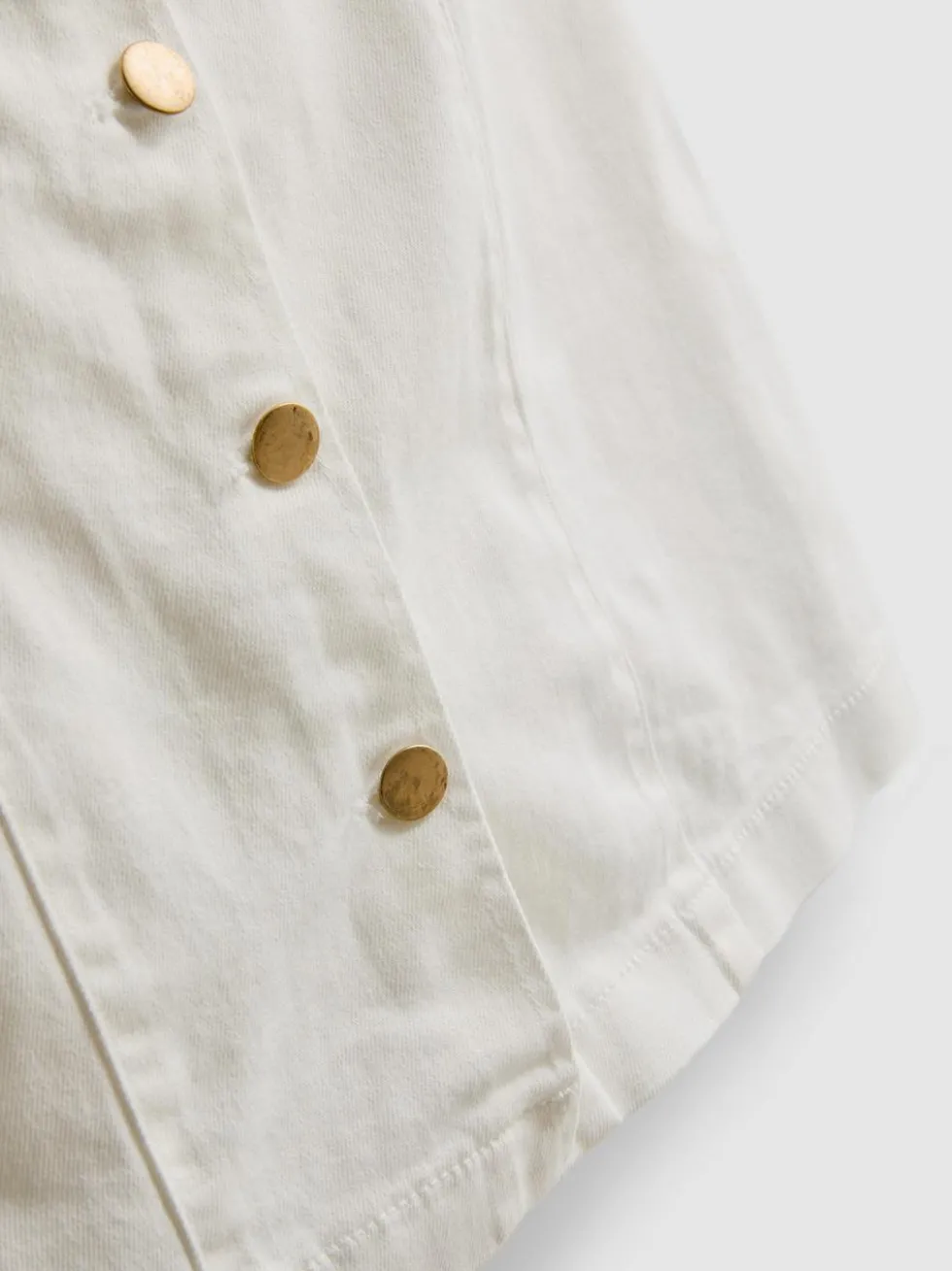Minikleid aus Baumwoll-Denim mit Knopfleiste