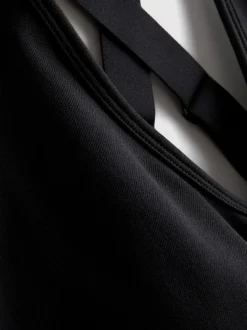 Nahtloses, bauchfreies Active-Top mit überkreuzter Rückenpartie