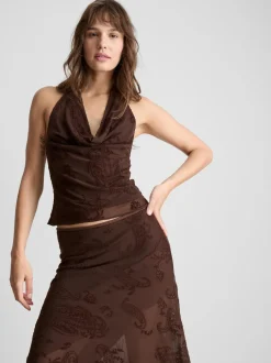 Netzstoff-Top mit Paisleymuster und Neckholder