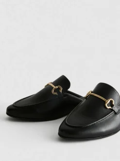 Offene Kunstleder-Loafer mit Trensen-Detail