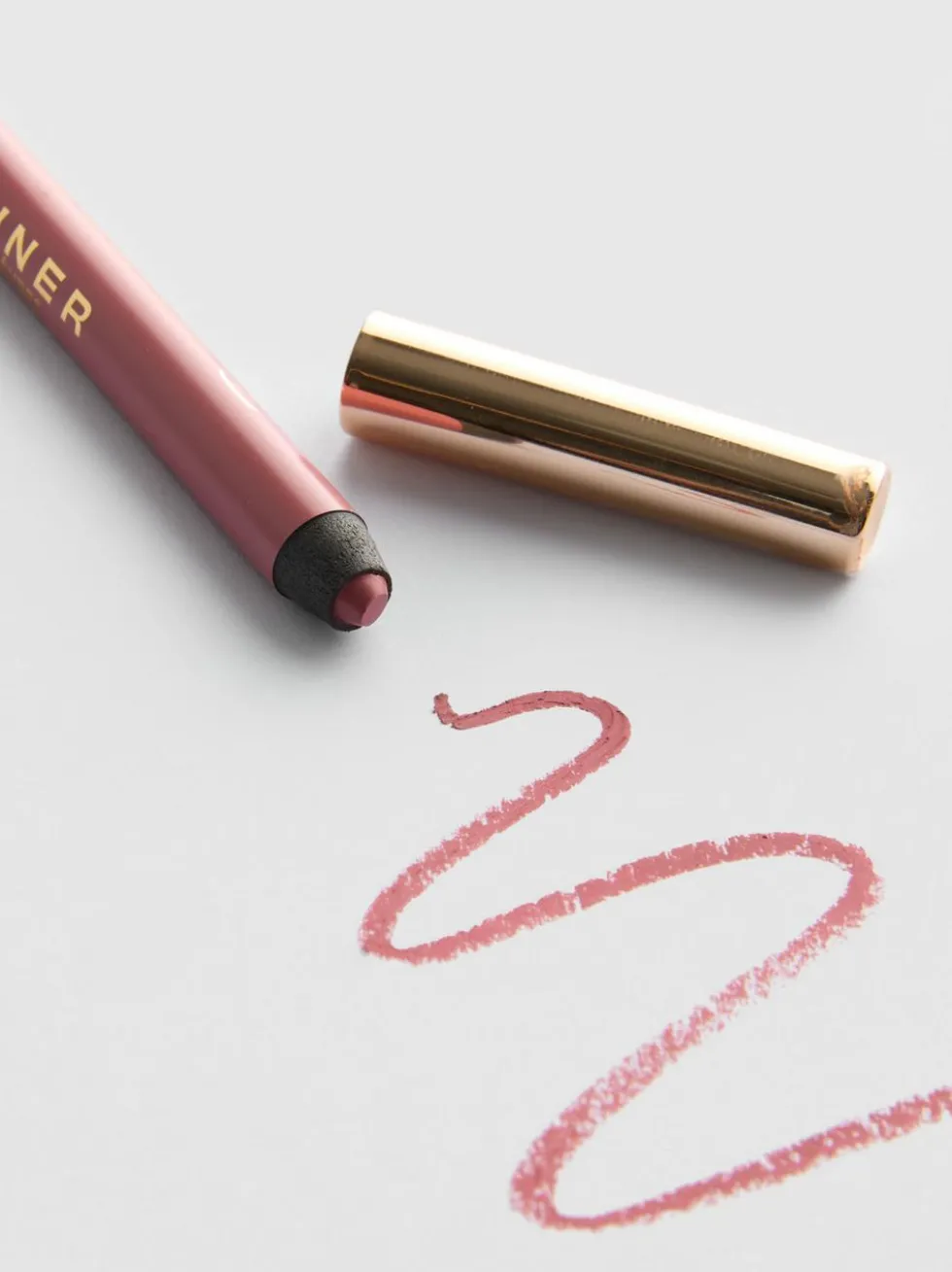 PS… Pro Lipliner-Stift