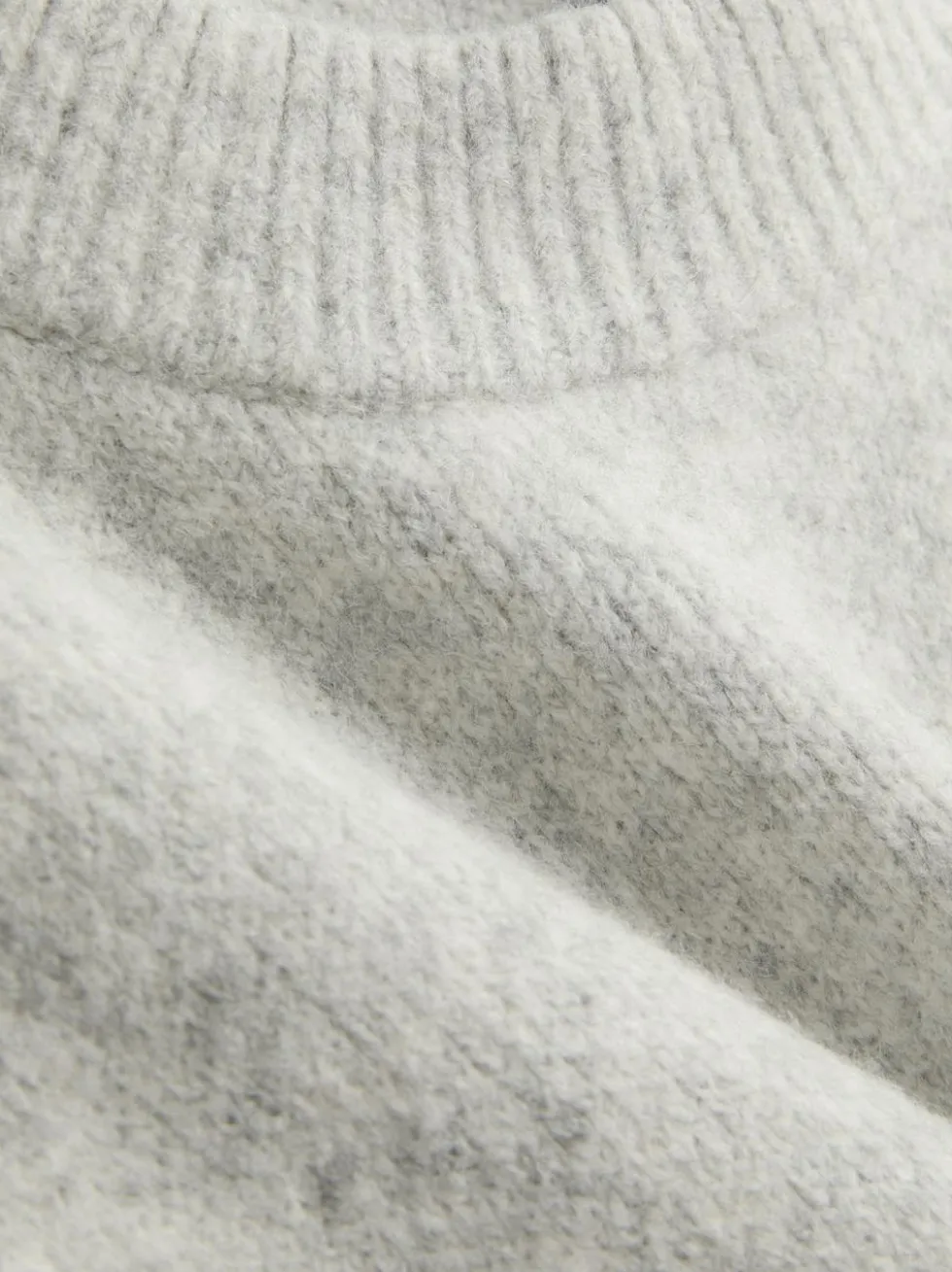 Pullover aus Wollgemisch mit Rundhalsausschnitt im Oversized-Look