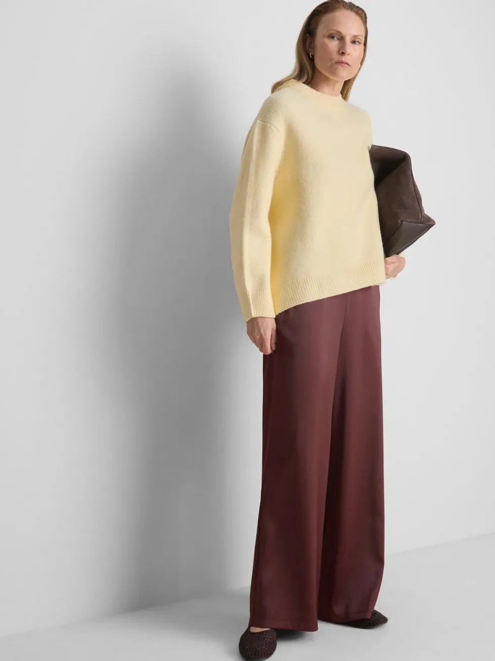 Pullover aus Wollgemisch mit Rundhalsausschnitt im Oversized-Look