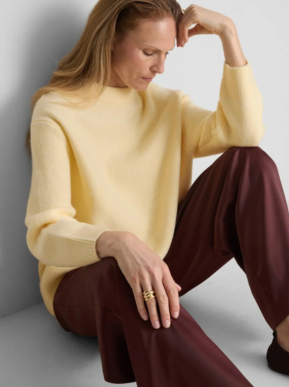 Pullover aus Wollgemisch mit Rundhalsausschnitt im Oversized-Look