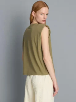 Ärmelloses T-Shirt mit Schulterpolstern