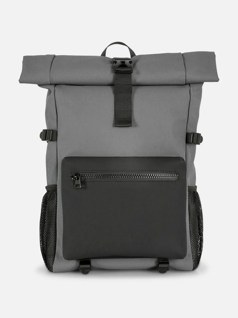 Rucksack mit eingerollter Öffnung
