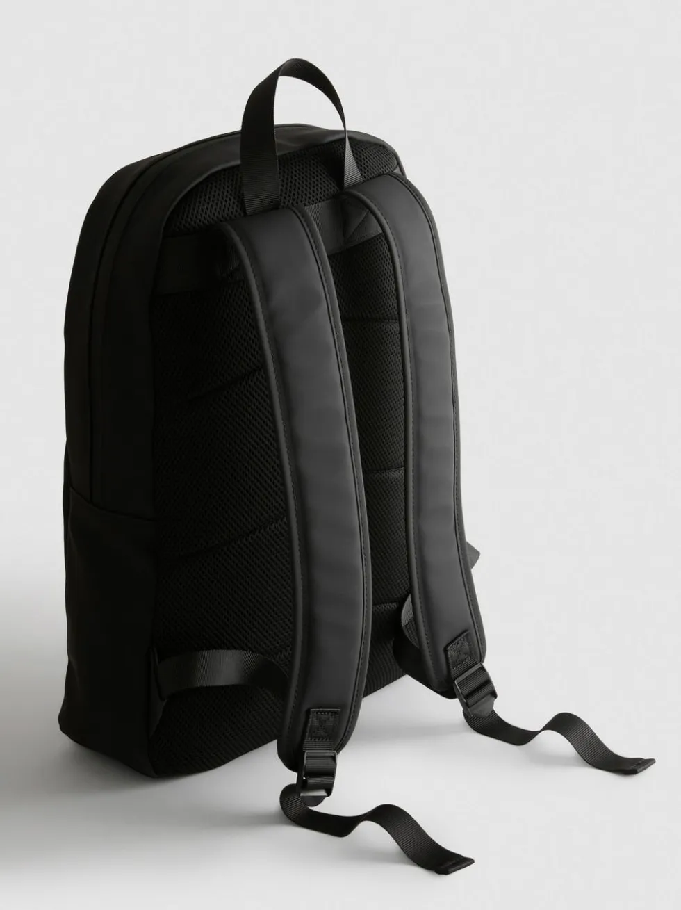 Rucksack mit Reißverschlussfach
