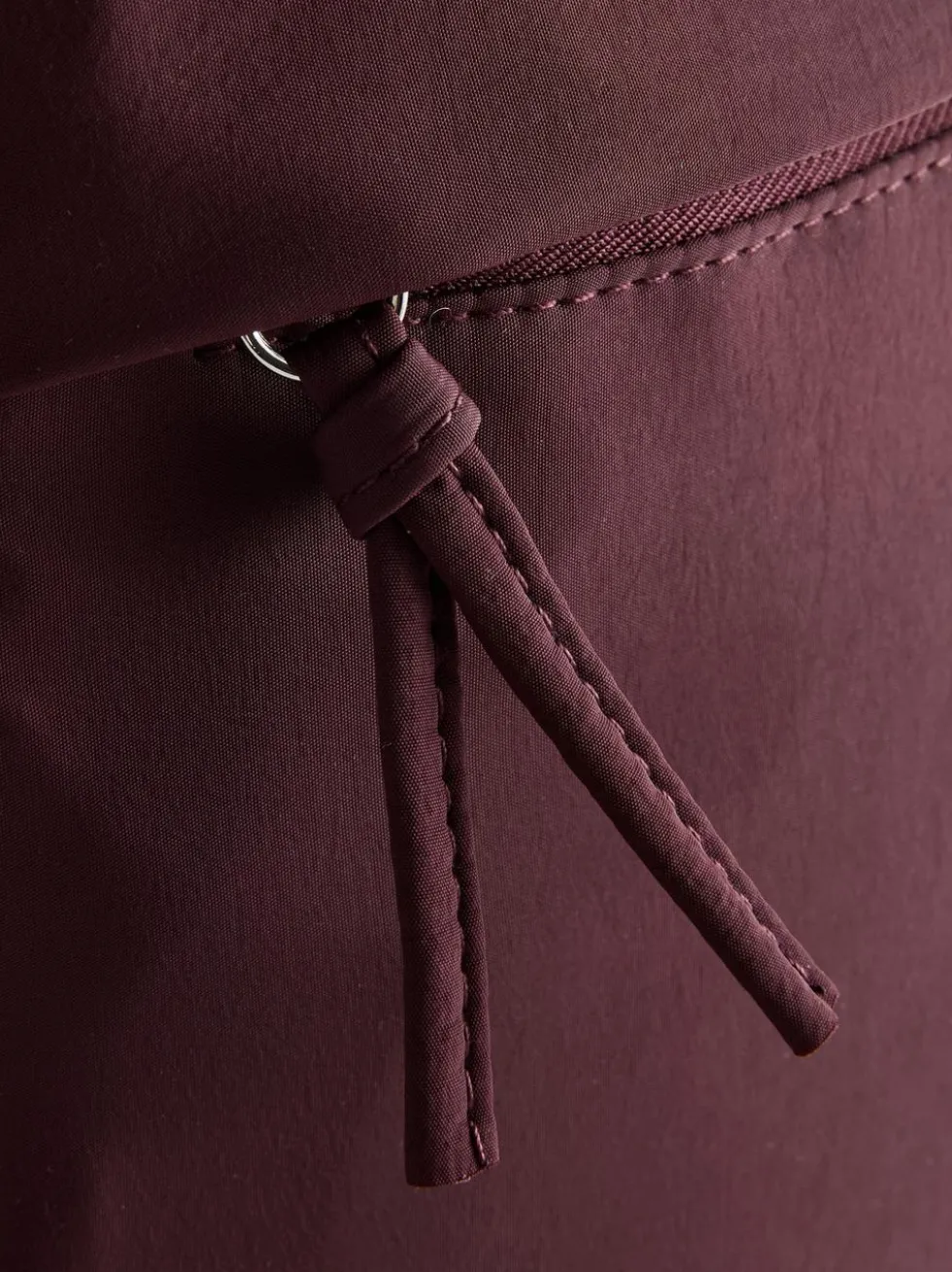 Rucksack mit Reißverschlussfach