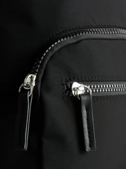 Rucksack mit Reißverschlussfach