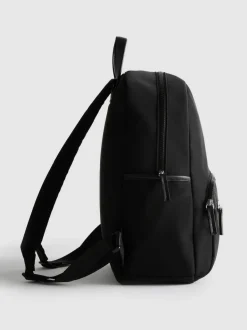 Rucksack mit Reißverschlussfach
