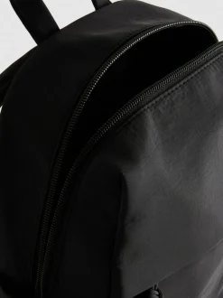 Rucksack mit Reißverschlussfach