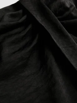 Satin-Midirock mit Fransen