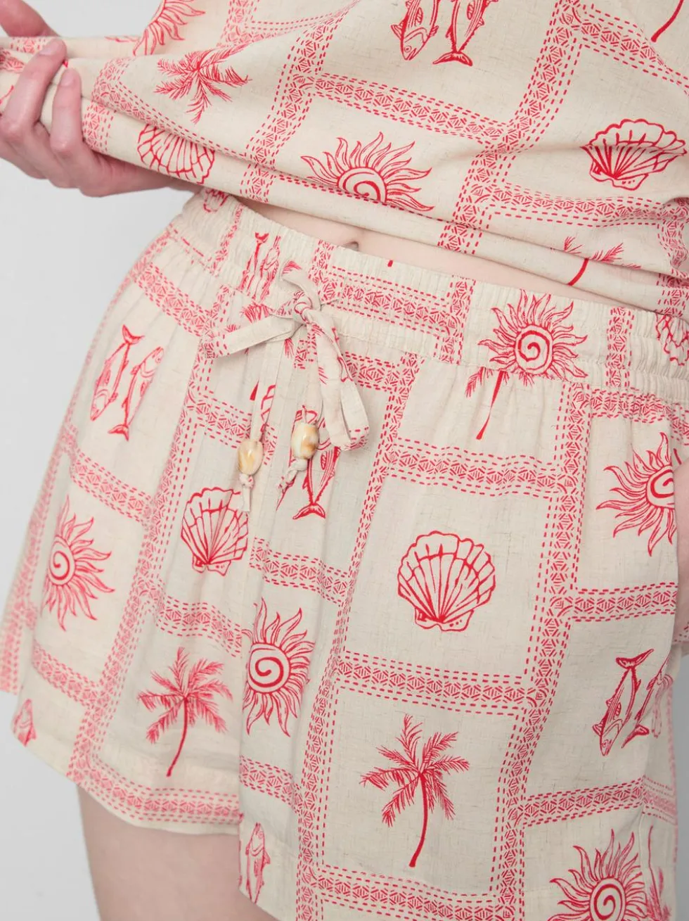 Schlafanzugshorts mit Kordelzug und Kachel-Print