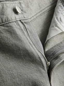 Schmale Denim Jeans mit geradem Bein