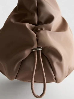 Schultertasche mit Raffung
