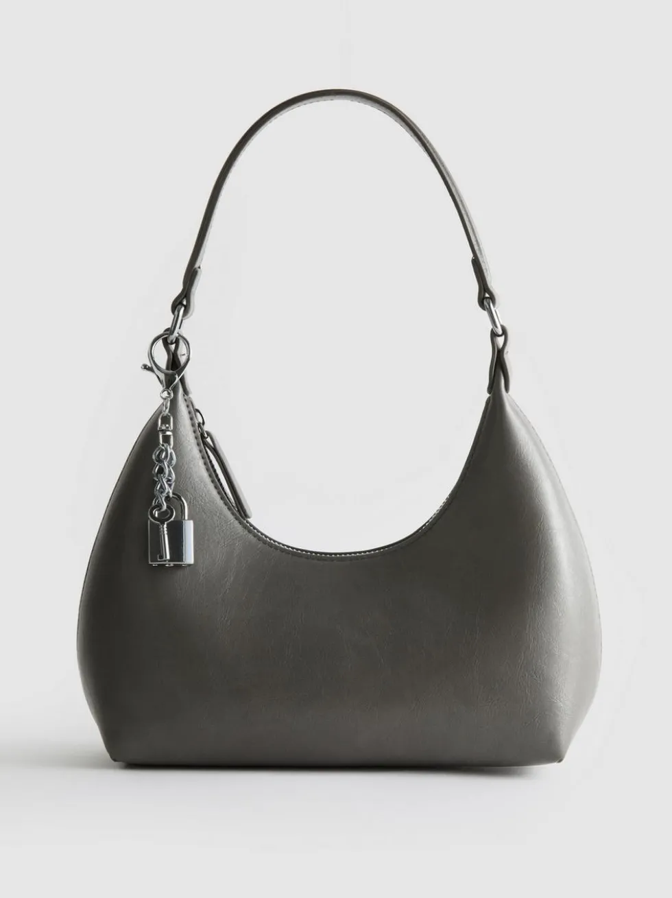Schultertasche mit Schlossanhänger