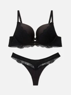 Set mit Maximizer-BH aus Satin und Spitze