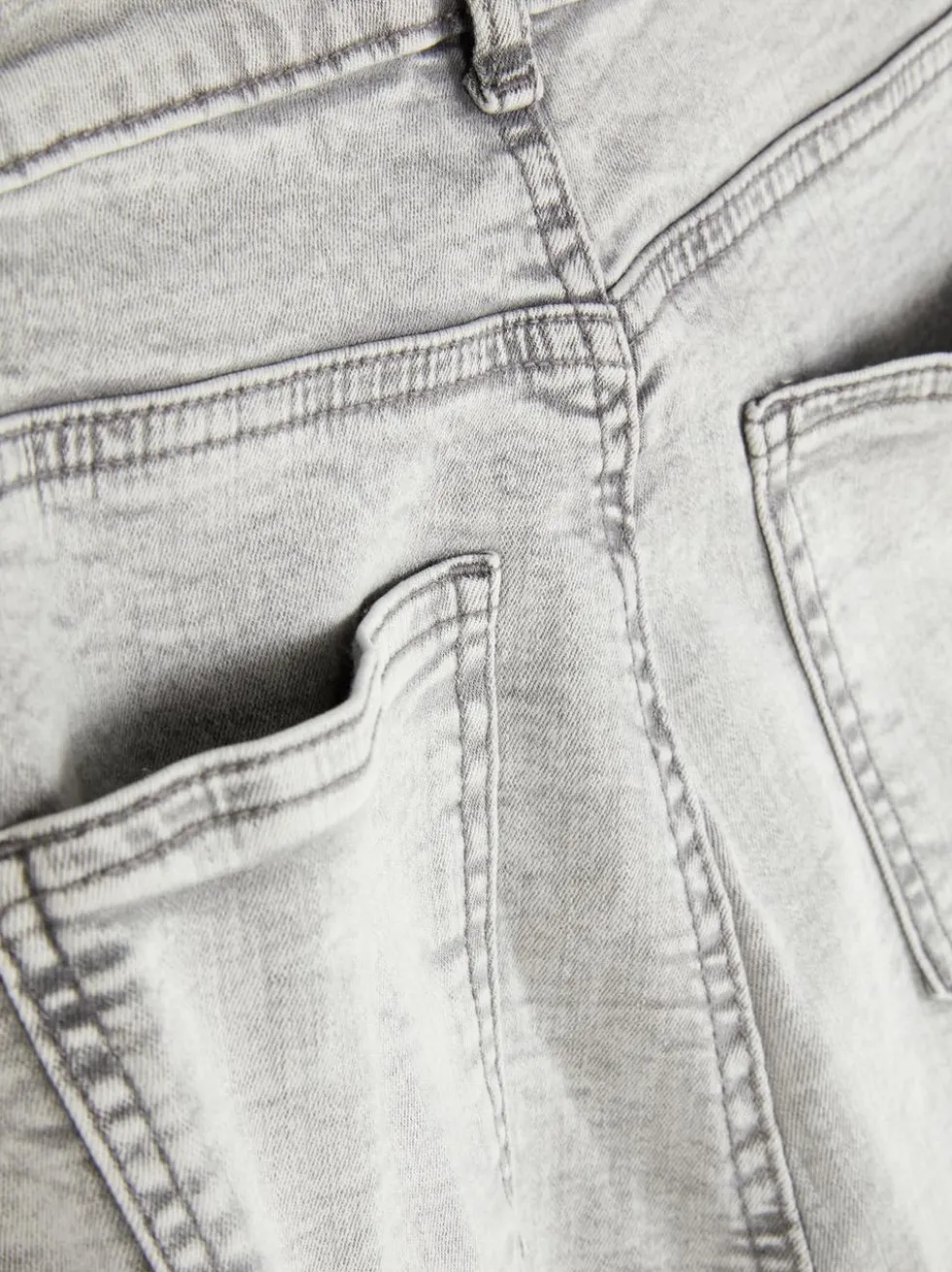 Skinny-Fit Jeans mit hohem Bund