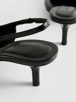 Slingback-Pumps mit Zierschleife