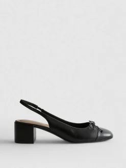 Slingbacks mit Blockabsatz und Zehenkappe