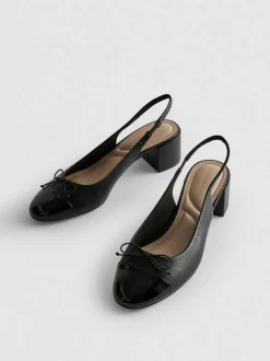 Slingbacks mit Blockabsatz und Zehenkappe