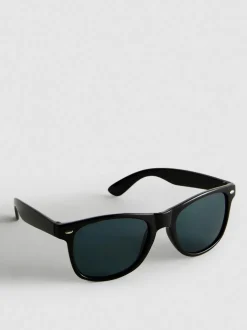 Sonnenbrille mit rechteckigen Gläsern